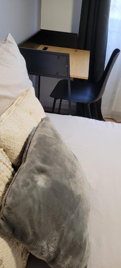Amja Proche Clinique Saint-Roch Apt 3 Chambres 3 Salles De Bain Parking Gratuit Ideal Famille Groupe Coworking 10 Min Centre Ville 10 Min Plage 5 Min Sortie Autoroute Montpellier Exteriör bild